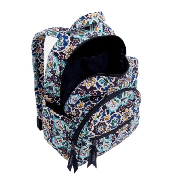 NWT Vera Bradley Essential Compact Backpack Lisbon Medallion Pattern - Picture 4 of 4
